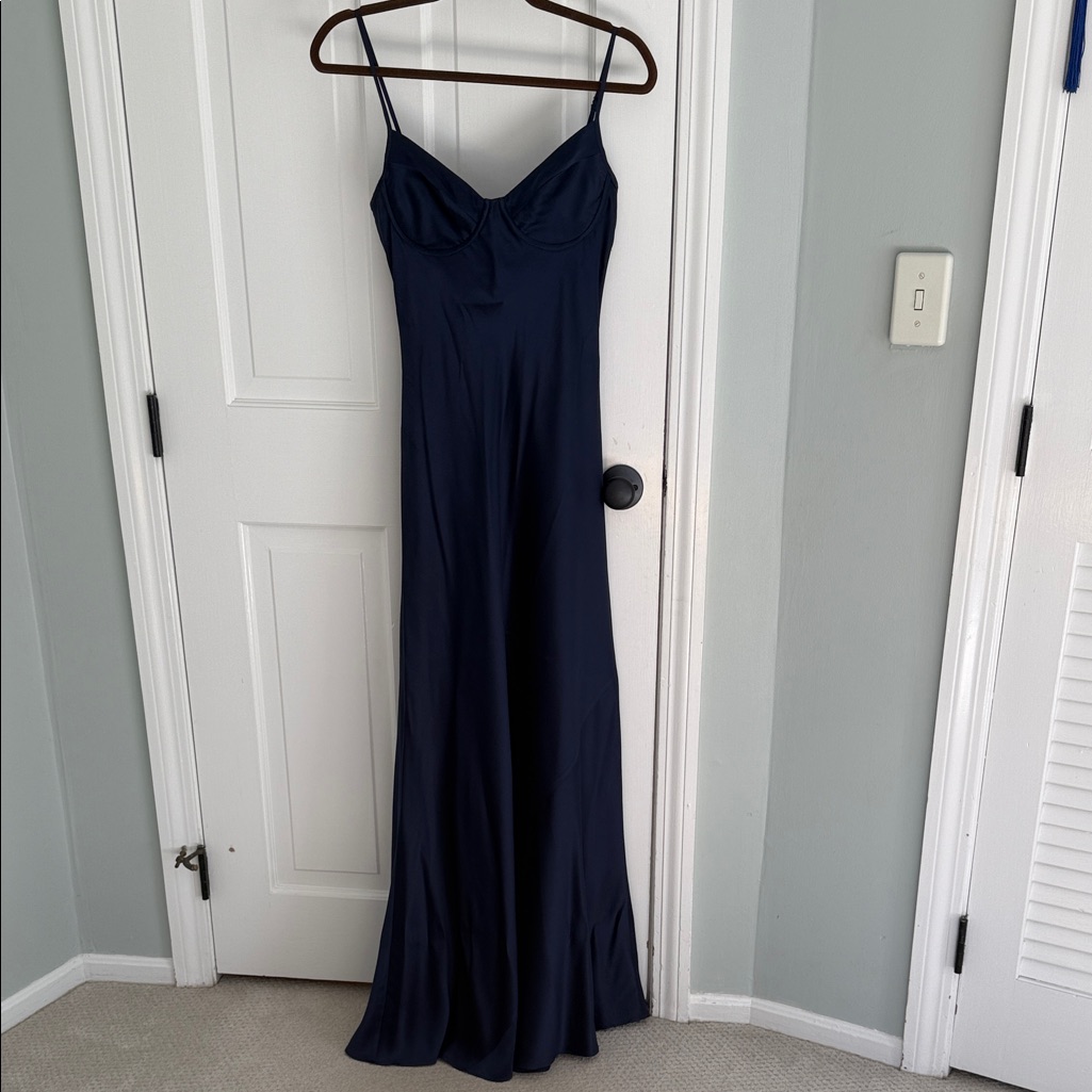 reformation navy blue dress Rent Silk Jeany Sheath silhouette Second Hand Reformation | London,